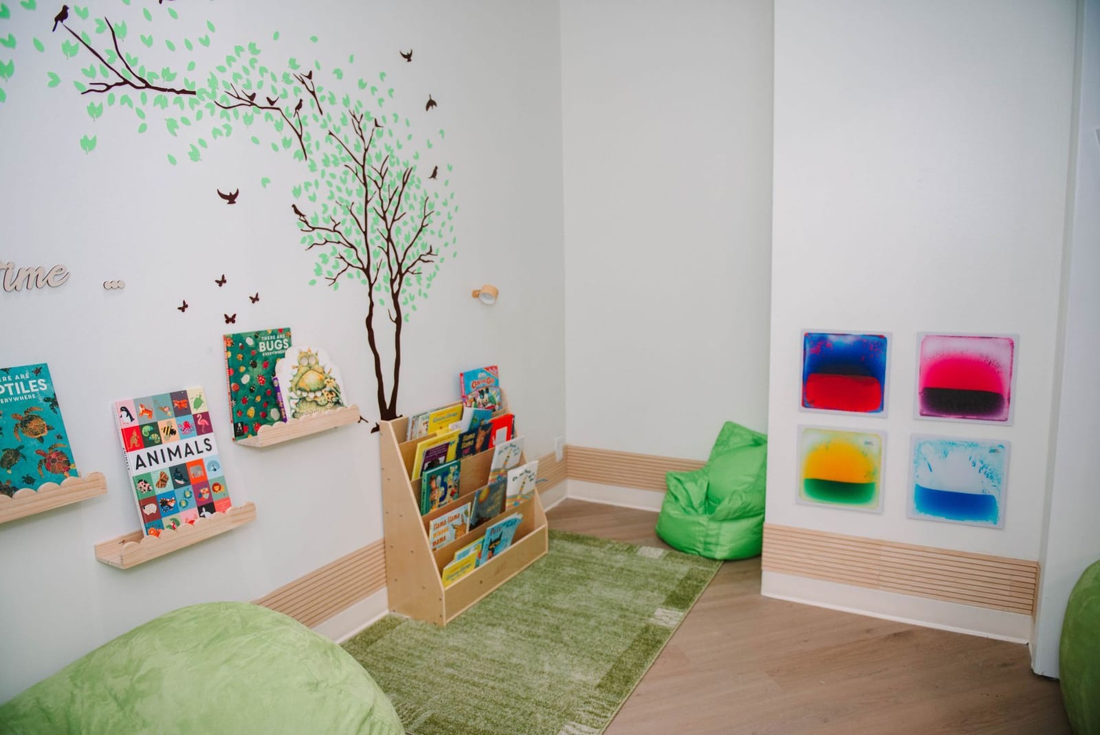 Reading and quiet corner at the Steady Strides Houston ABA center.